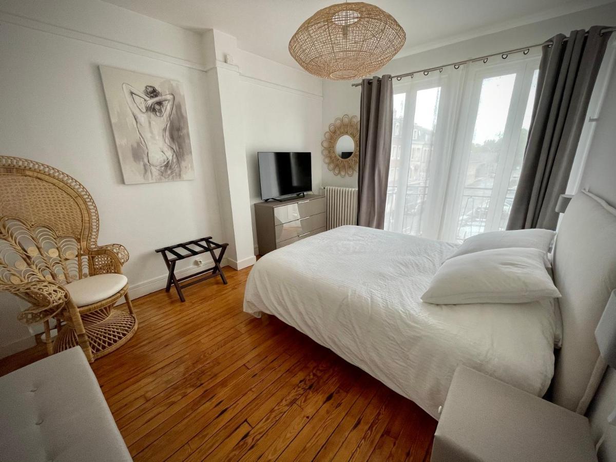 Suites Mana - Le Manaloft, Chic Et Moderne Avec Salle Privee De Fitness En Plein Centre-Ville De Ретель Экстерьер фото